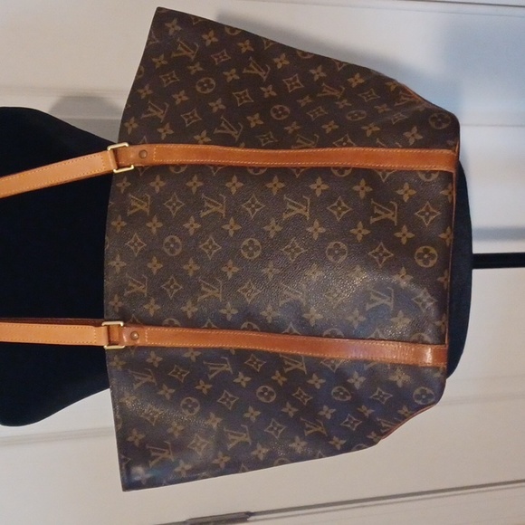 Authentic Louis Vuitton monogram Sac shopping Tote - Picture 3 of 16
